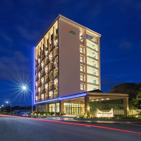 นารุวัน แกแล็กซี เพลซ Hotel Taitung ภายนอก รูปภาพ