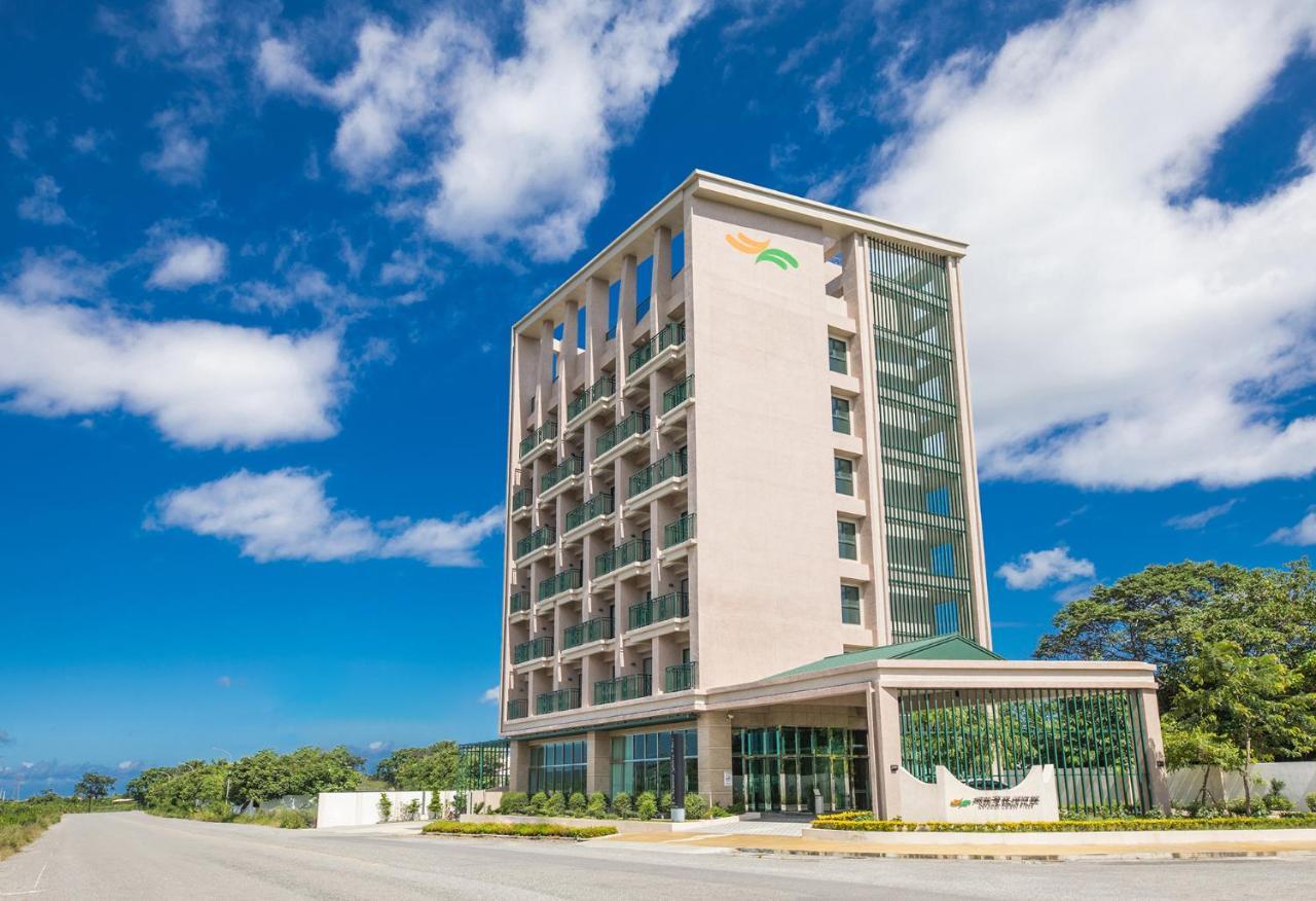นารุวัน แกแล็กซี เพลซ Hotel Taitung ภายนอก รูปภาพ